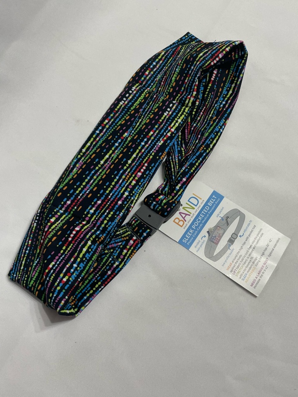 BANDI Sleek Pocketed Belt designed to hold essentials like phones and keys